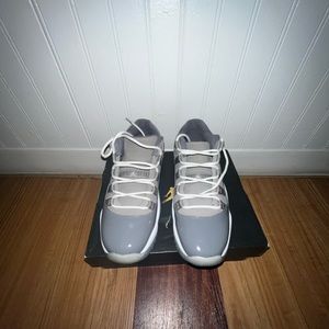 Jordan 11s Cool Grey GS Size 4.5